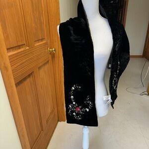 NECKWORKS velvet embroidered vintage wrap stole scarf W 9-10in L60 in